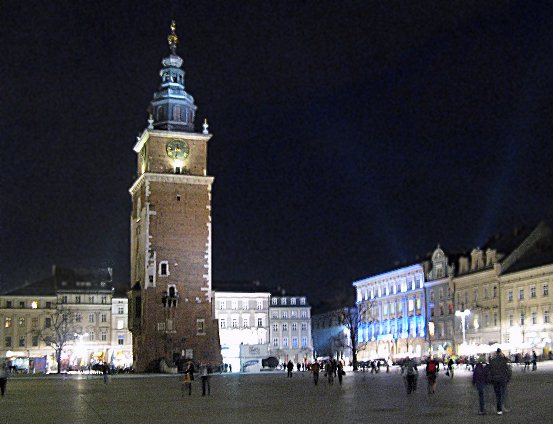  Rathausturm bei Nacht 